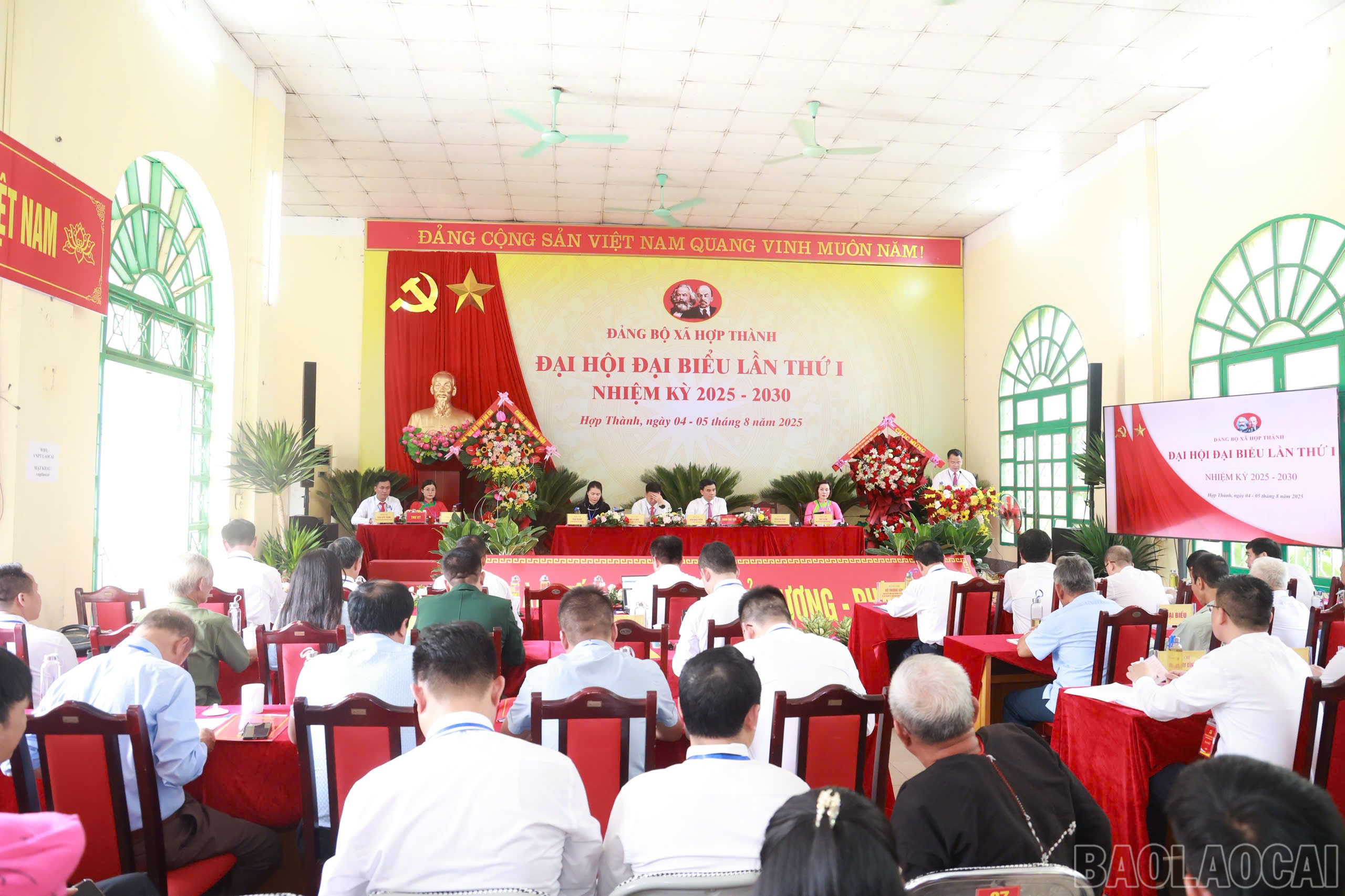 Quang cảnh đại hội. baolaocai-br_htc.jpg