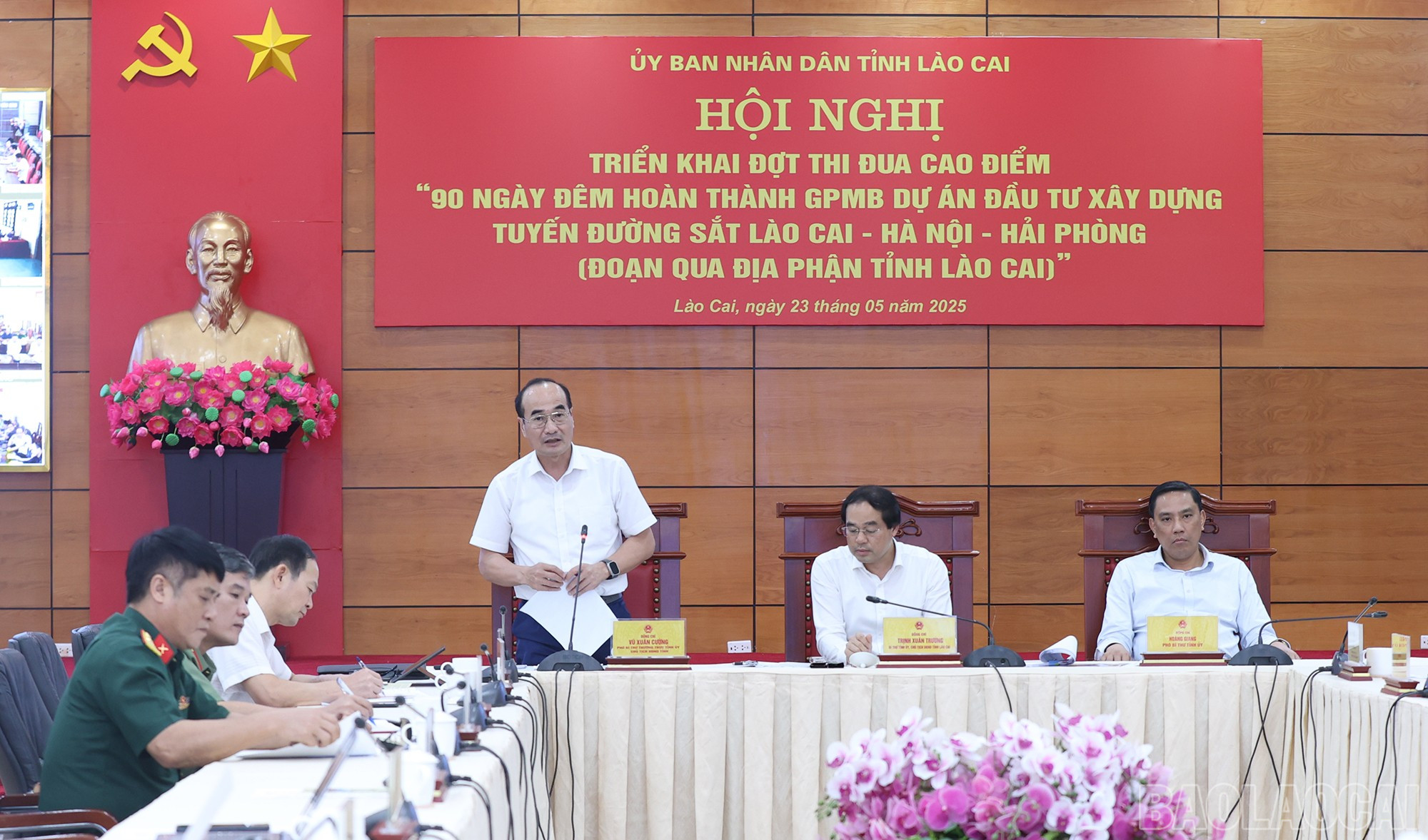 Đồng chí Vũ Xuân Cường, Phó Bí thư Thường trực Tỉnh ủy phát biểu tại hội nghị. baolaocai-br_90nd-6.jpg