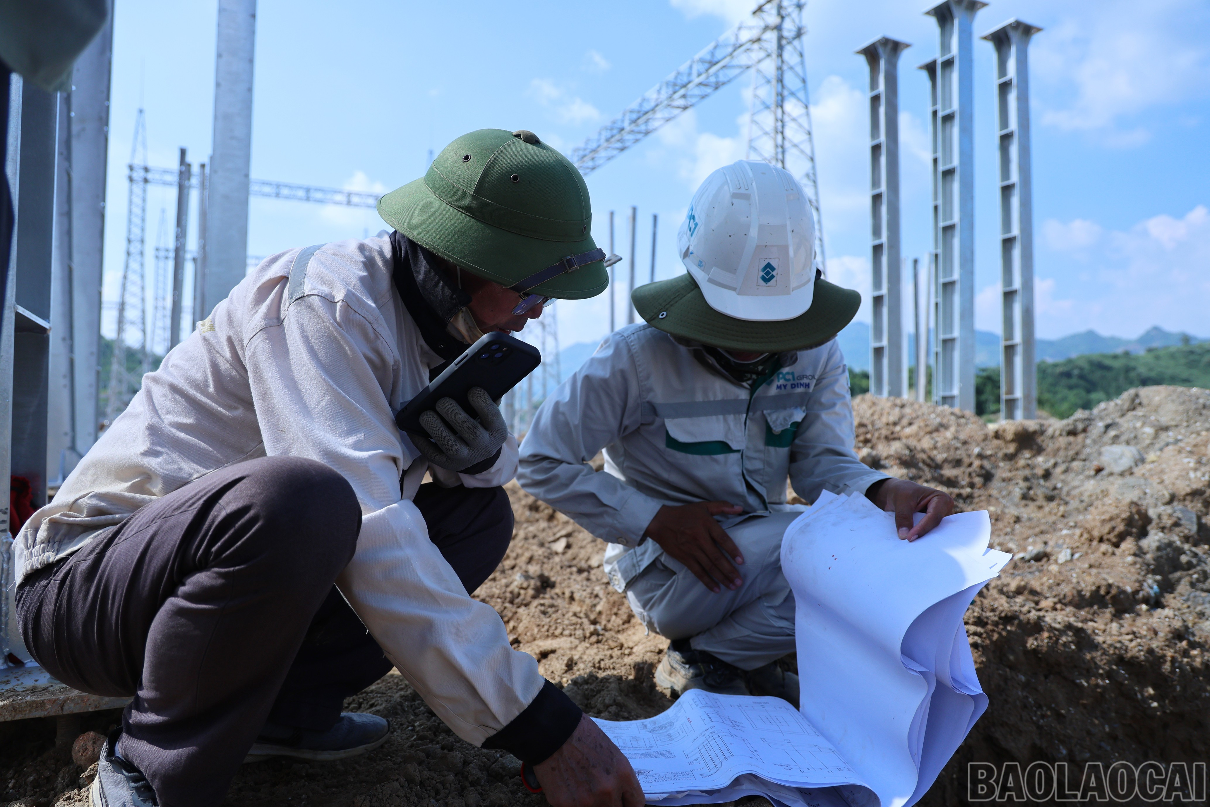 Kiểm tra kỹ thuật tại hiện trường. baolaocai-br_img-0761.jpg