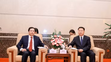 Bí thư Tỉnh ủy Lào Cai Dương Quốc Huy thăm và làm việc với lãnh đạo châu Hồng Hà