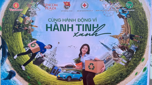 Hơn 100 tình nguyện viên hành động vì hành tinh xanh 