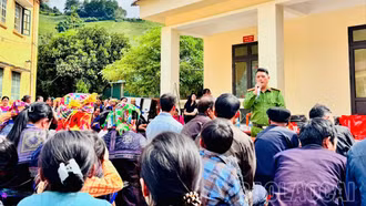 Công an xã Mù Cang Chải kiên quyết đấu tranh với tội phạm ma tuý