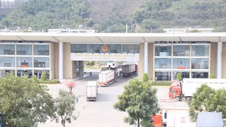 Hải quan khu vực VII thu ngân sách nhà nước đạt trên 325 tỷ đồng