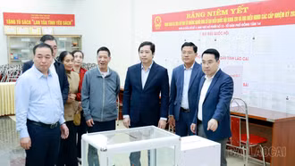 Kiểm tra cơ sở vật chất phục vụ cuộc bầu cử.