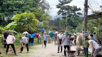 Nông dân Yên Bình chung sức xây dựng nông thôn mới