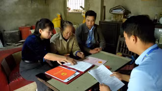 Giải quyết thủ tục hành chính tại nhà: Cách làm hiệu quả ở Cốc San