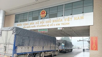 Cửa khẩu Kim Thành nhộn nhịp ngay từ ngày đầu năm 2026