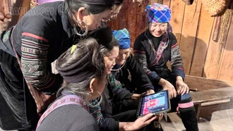 Đồng bào các dân tộc Lào Cai hướng về Khai mạc Đại hội XIV của Đảng