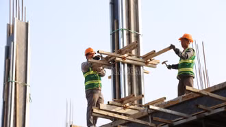 Khí thế thi đua “60 ngày đêm” trên công trường trường học biên giới Pha Long