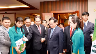 Lào Cai tiếp tục khẳng định “vị trí đầu cầu kết nối” 