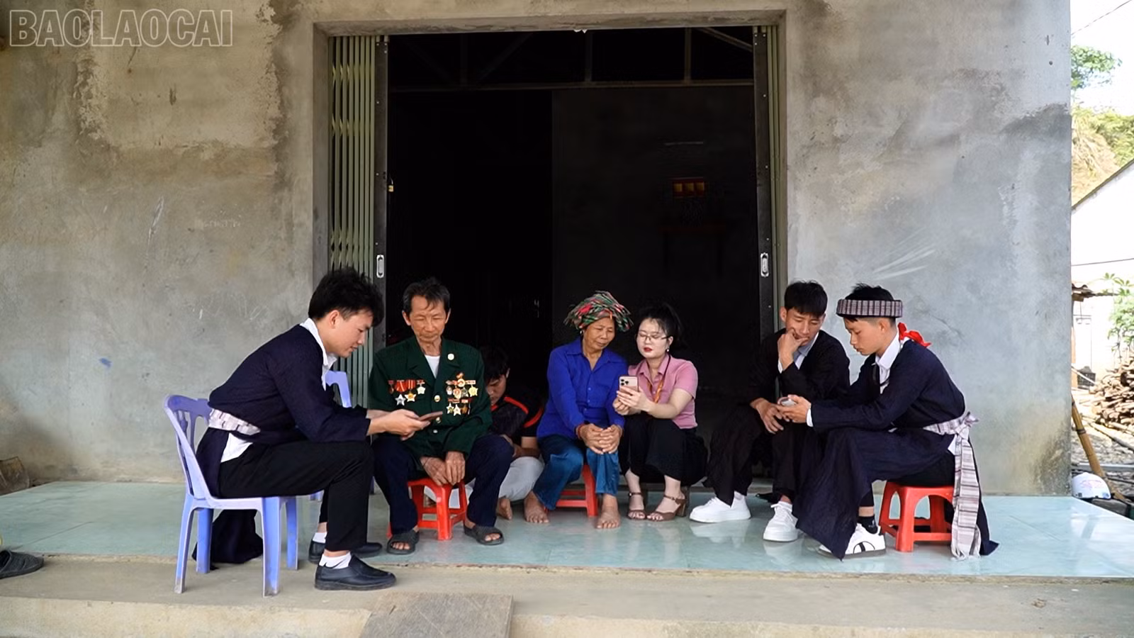 baolaocai-tl_khoang-cach-so.jpg