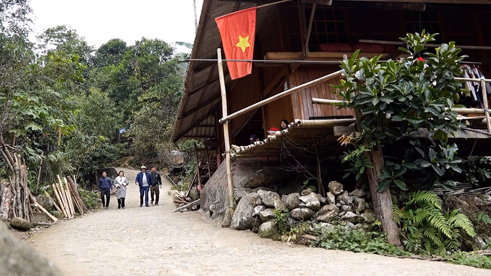 baolaocai-tl_dan-toc-thieu-so-3.jpg