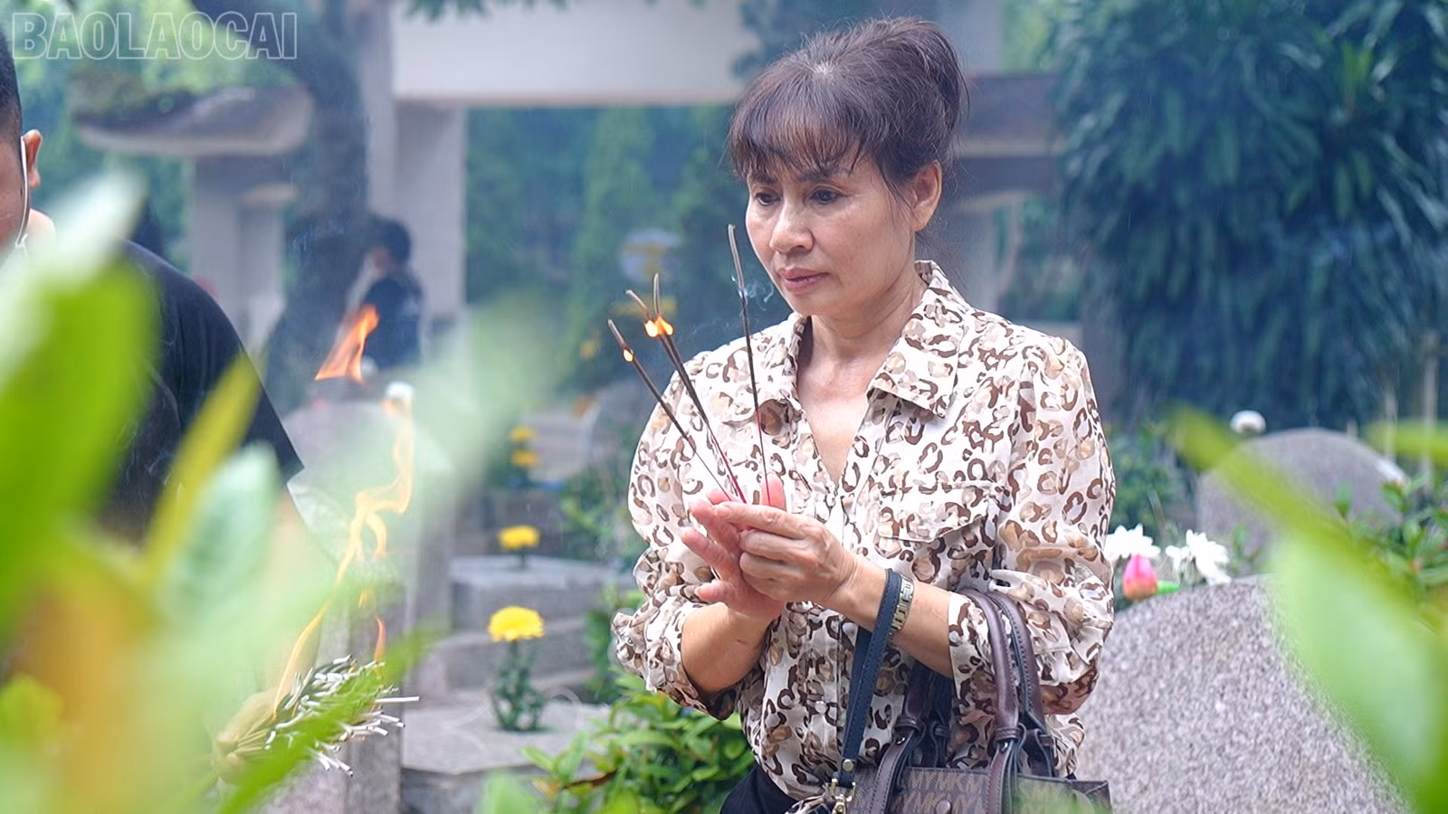 baolaocai-tl_nghia-trang-2.jpg