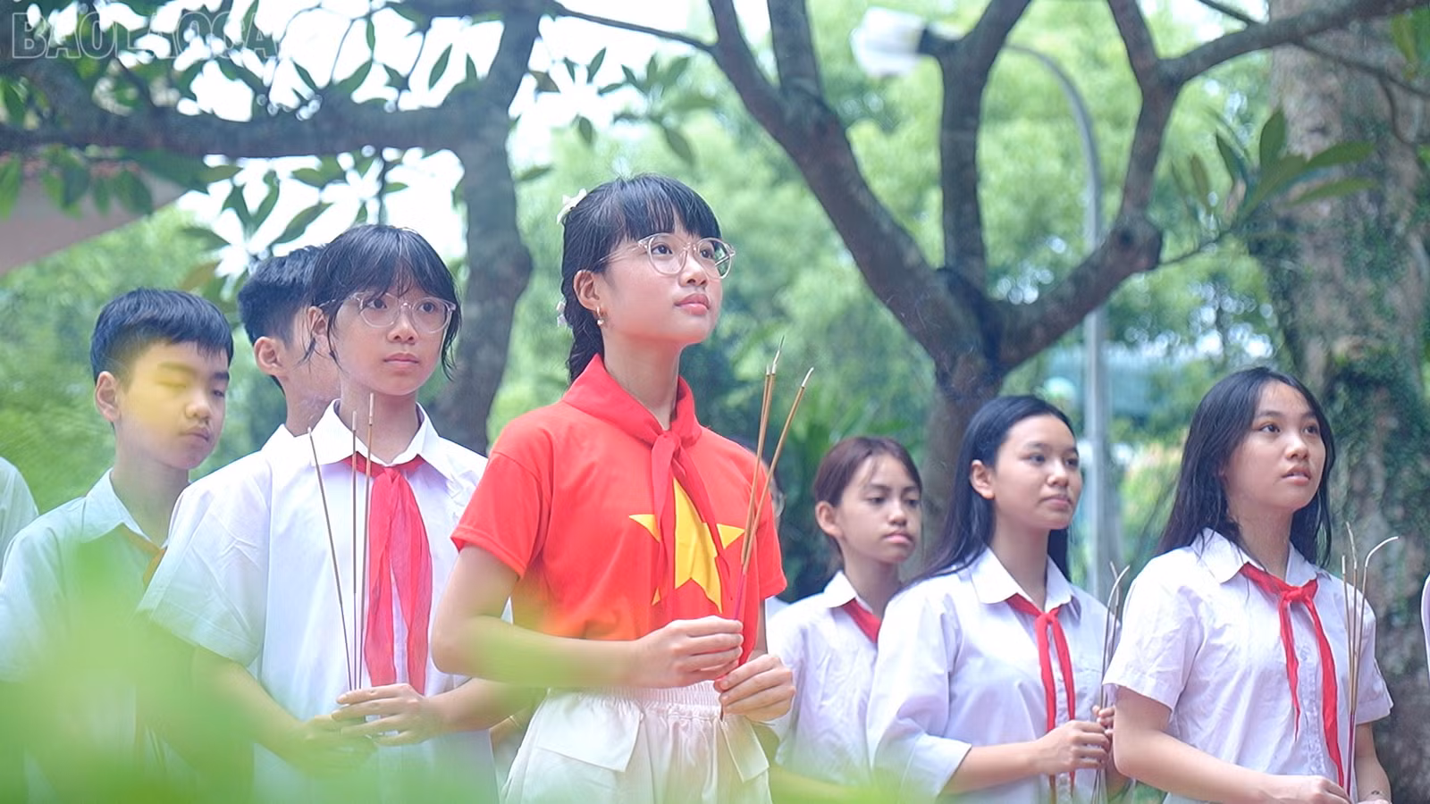 baolaocai-tl_nghia-trang-15.jpg