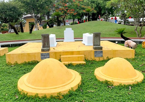 Danh nhân Nguyễn Đình Chiểu và 200 năm “chở bao nhiêu đạo” ảnh 2 Danh nhân Nguyễn Đình Chiểu & 200 năm “chở bao nhiêu đạo” ảnh 2