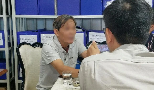  Bị cán bộ rởm doạ khởi tố, người đàn ông mất hơn 1,8 tỷ đồng ảnh 1