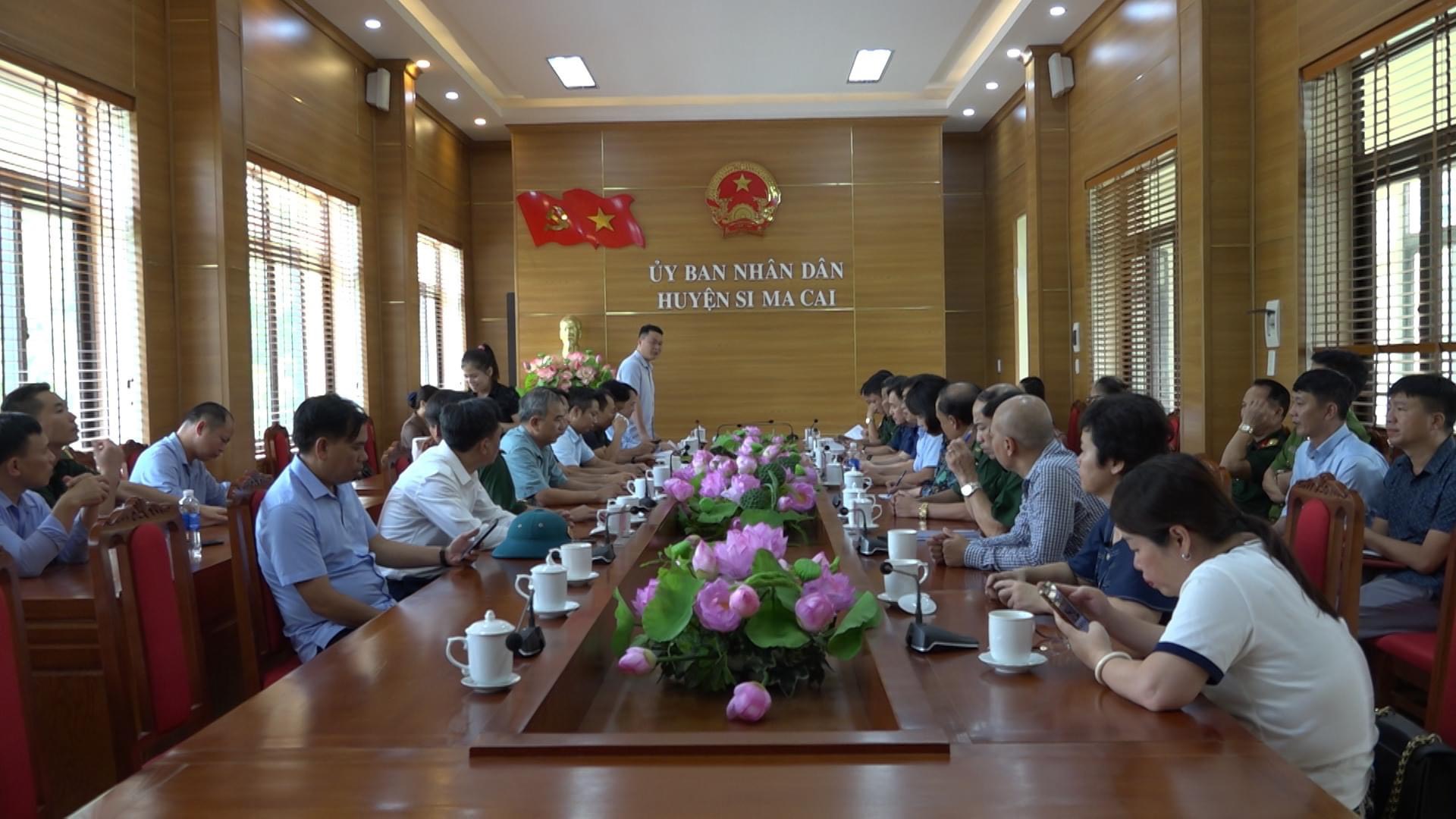 Quang cảnh buổi làm việc của Đoàn công tác Bộ Ngoại giao tại huyện Si Ma Cai. 123Simacai.jpeg