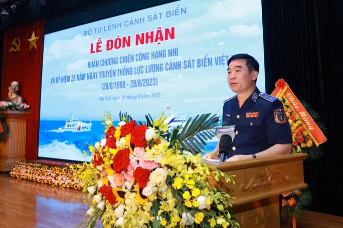 Trung tướng Bùi Quốc Oai, Chính ủy Cảnh sát biển Việt Nam phát biểu tại buổi Lễ.