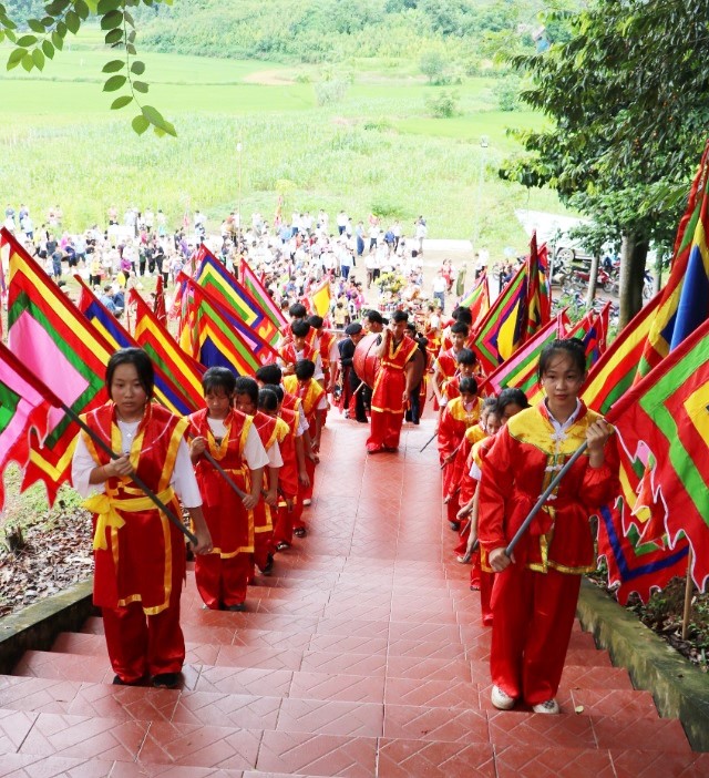 Lễ rước kiệu 1.jpg
