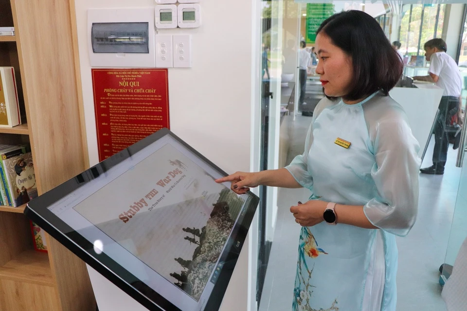 Thư viện số đầu tiên của cả nước được khai trương ở thành phố Tam Kỳ.