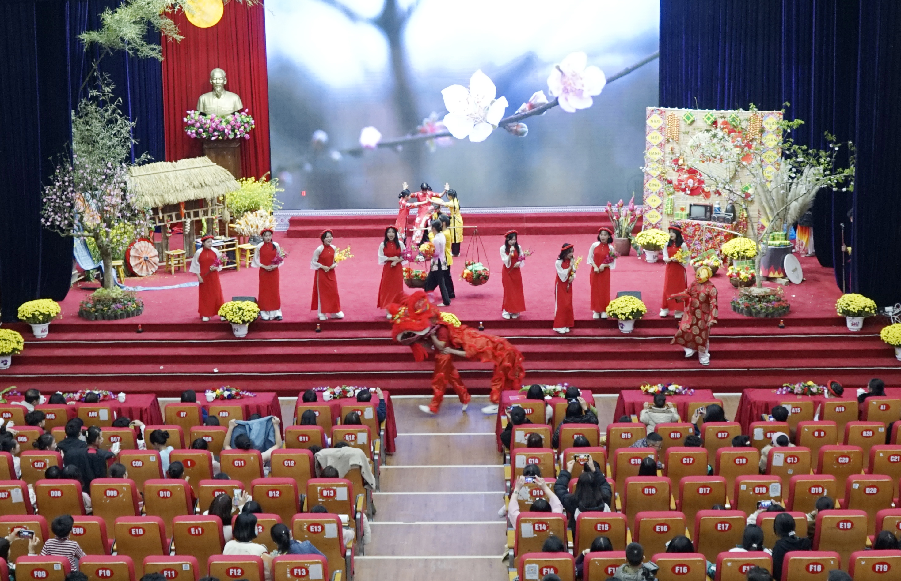 Quang cảnh đêm thơ. _DSC1970.JPG