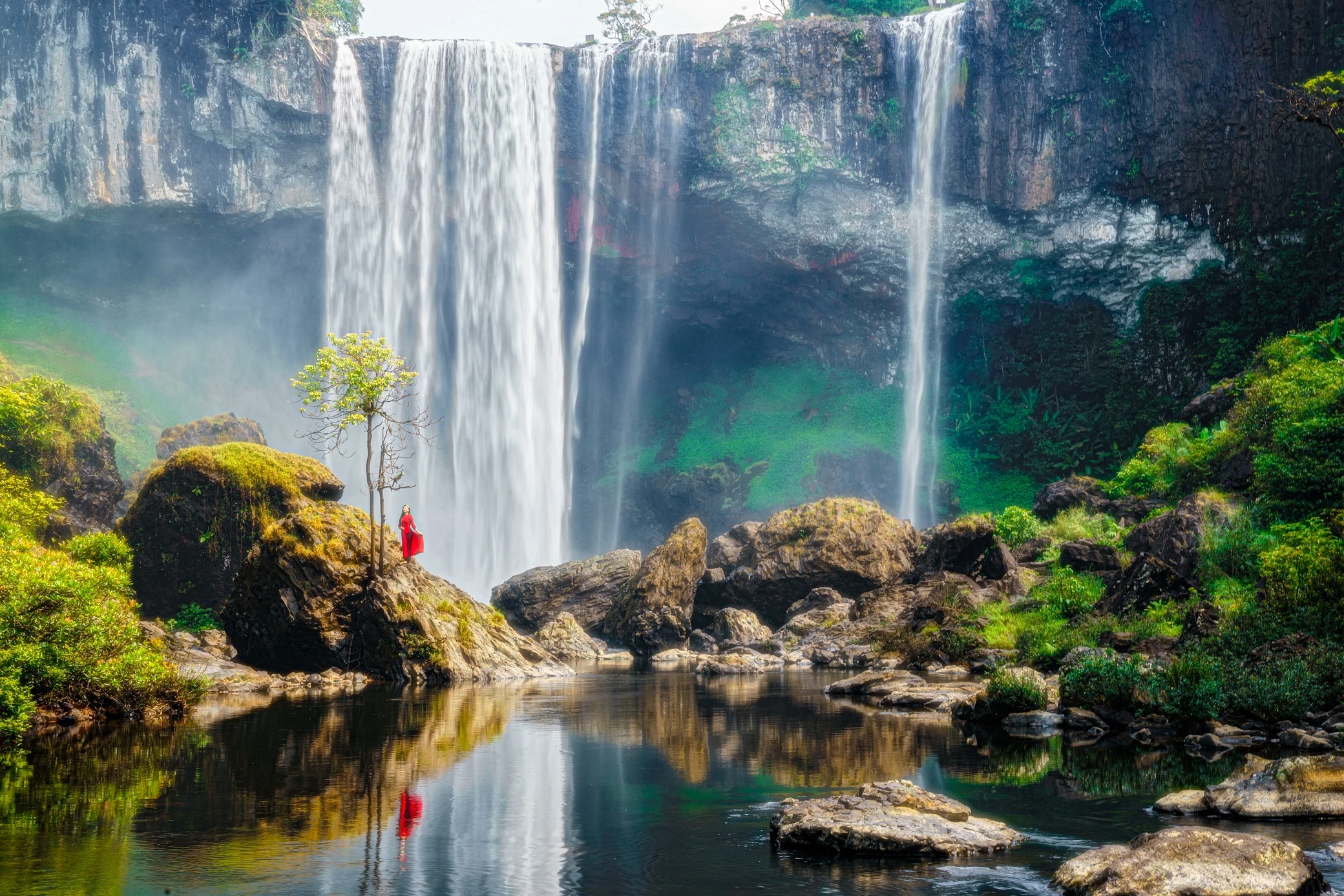 Thác nước đẹp ngoạn mục giữa đại ngàn Gia Lai ảnh 23