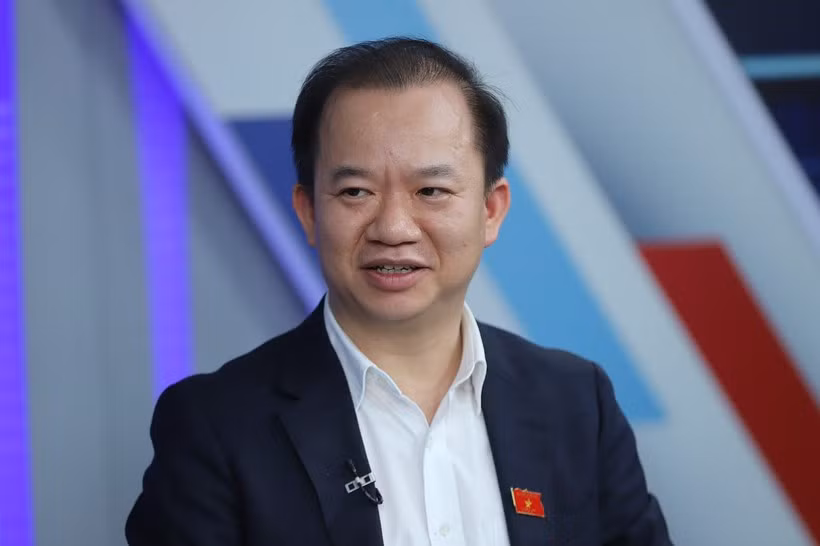 PGS.TS Bùi Hoài Sơn- Ủy viên Thường trực Ủy ban Văn hóa, Giáo dục của Quốc hội.