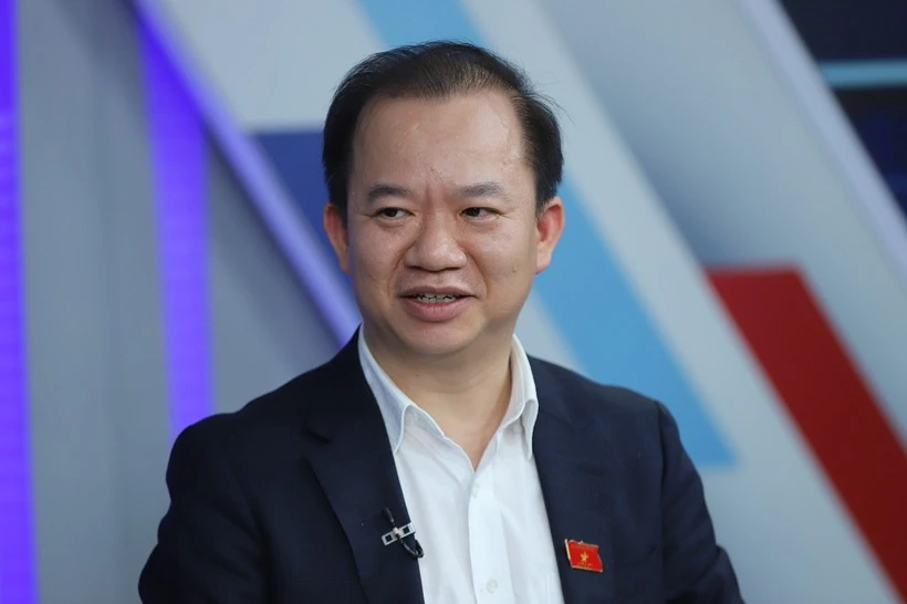 PGS.TS Bùi Hoài Sơn- Ủy viên Thường trực Ủy ban Văn hóa, Giáo dục của Quốc hội.