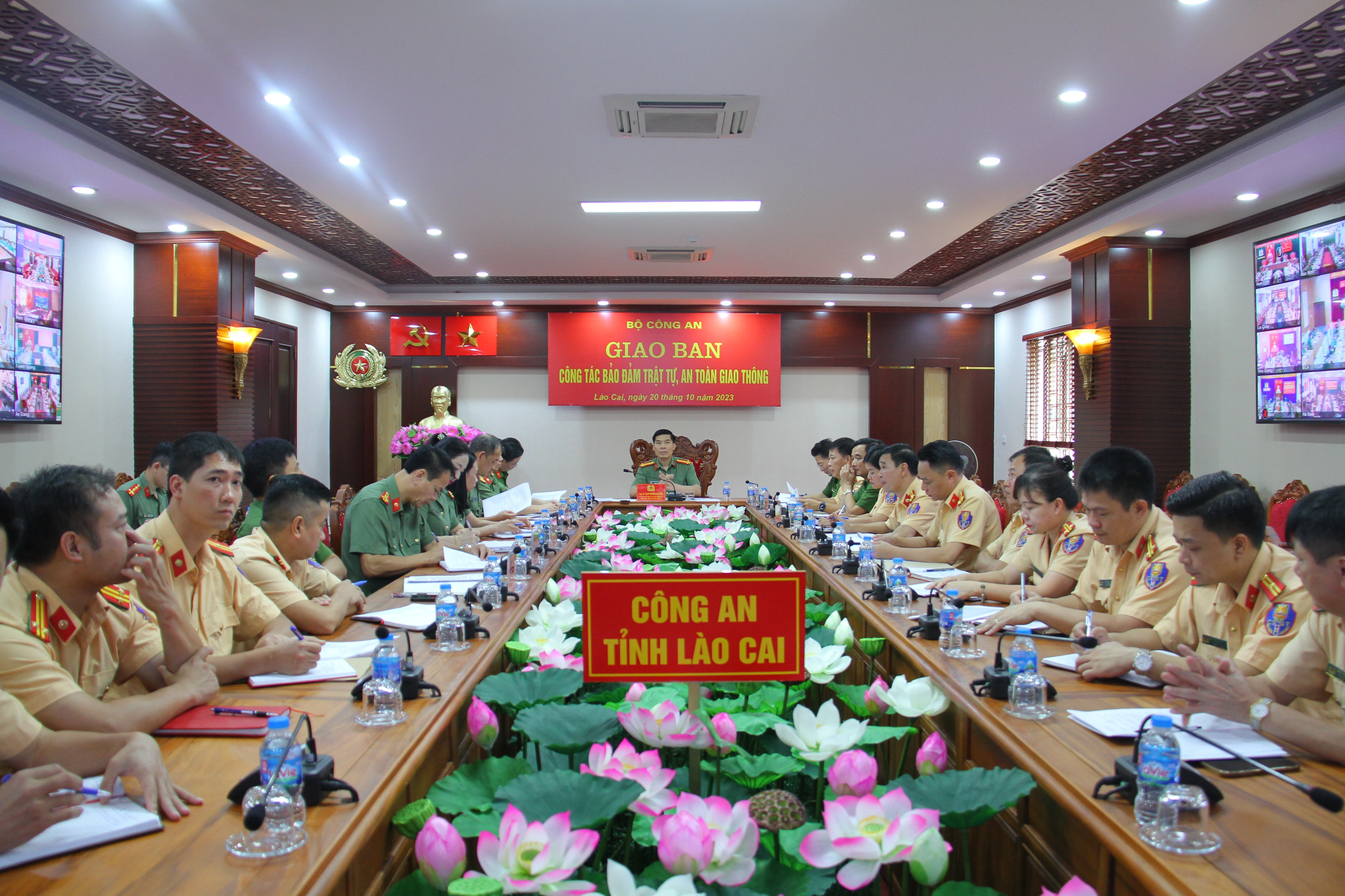 Quang cảnh Hội nghị tại điểm cầu Lào Cai.JPG