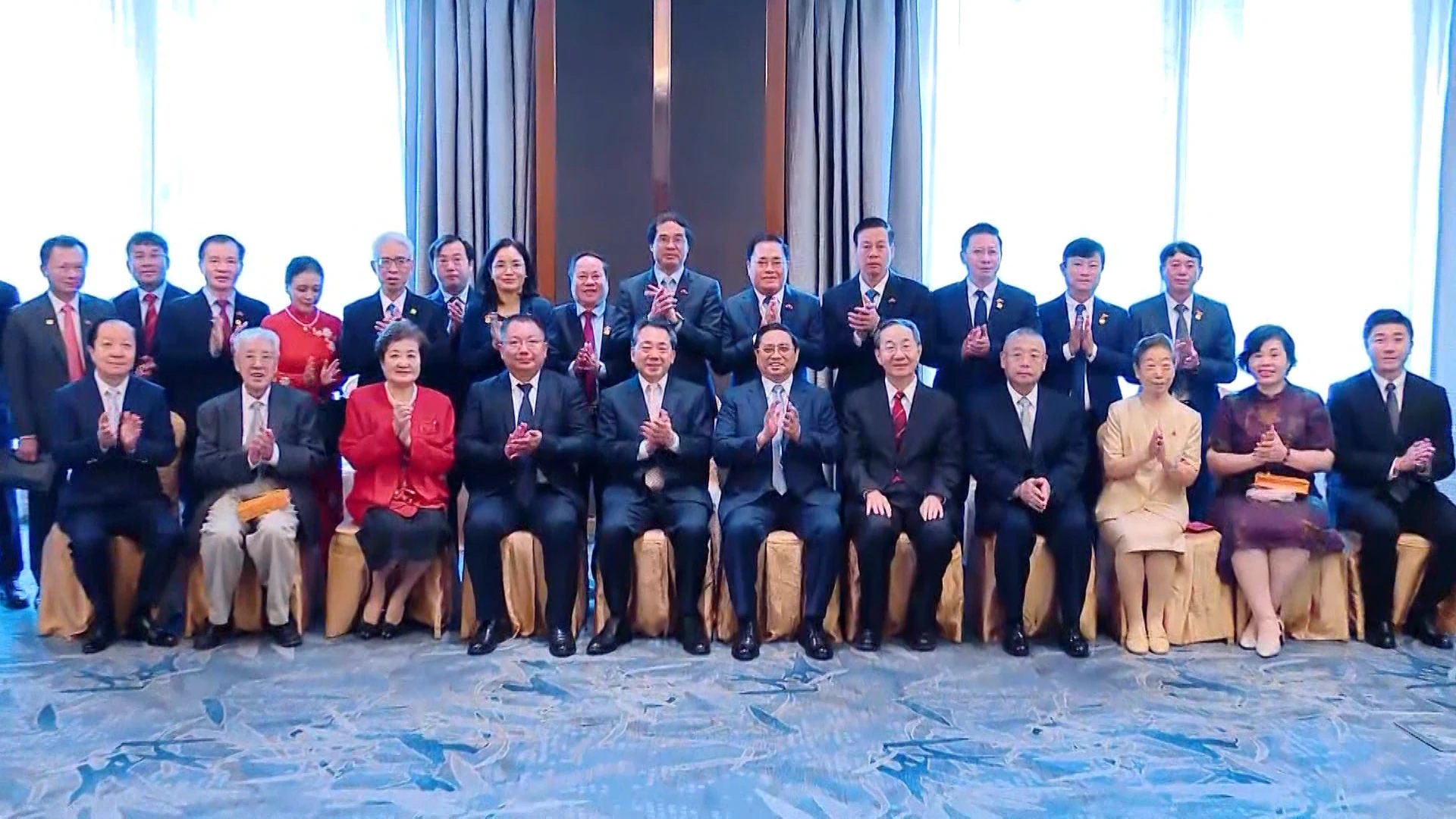 găp măt nhân sy.jpg