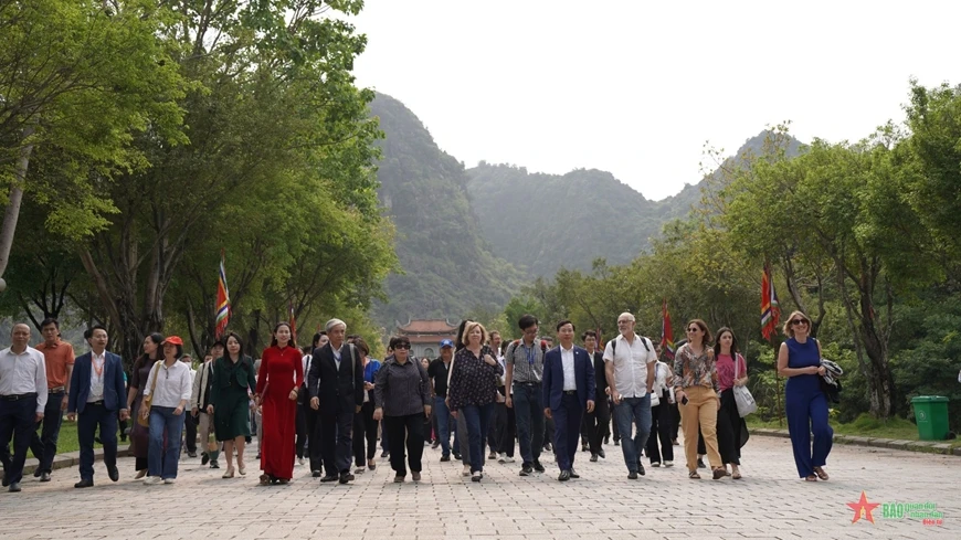 Tràng An 1.jpg
