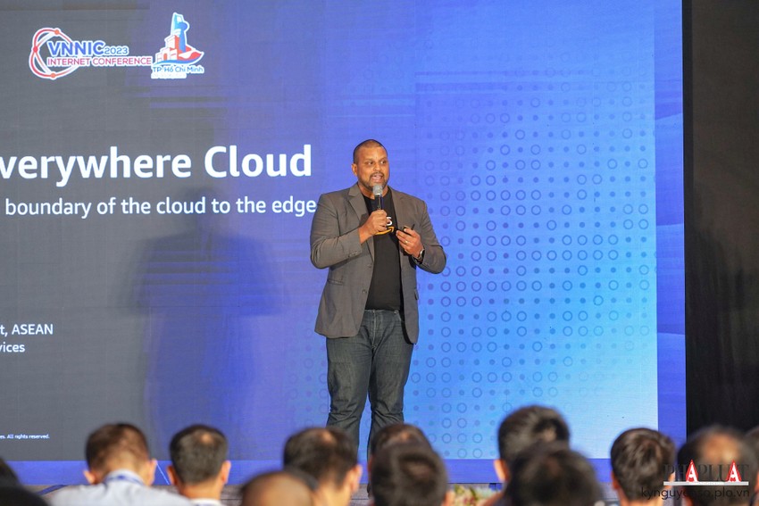Nhiều nội dung hấp dẫn được chia sẻ tại VNNIC Internet Conference 2023. Nhiều nội dung hấp dẫn được chia sẻ tại VNNIC Internet Conference 2023. Ảnh: TIỂU MINH