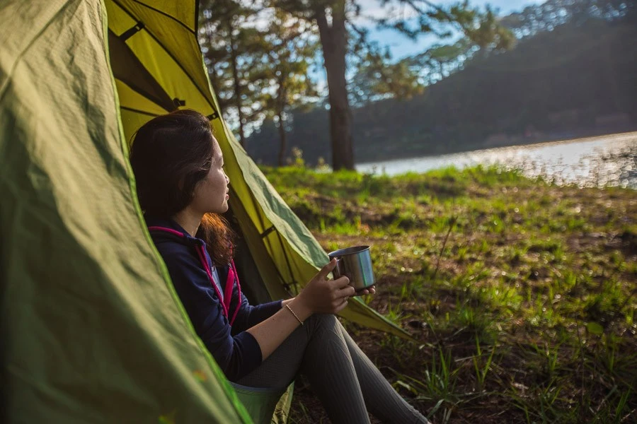 Cắm trại giữa thiên nhiên ở Đà Lạt là một trải nghiệm đầy thú vị.