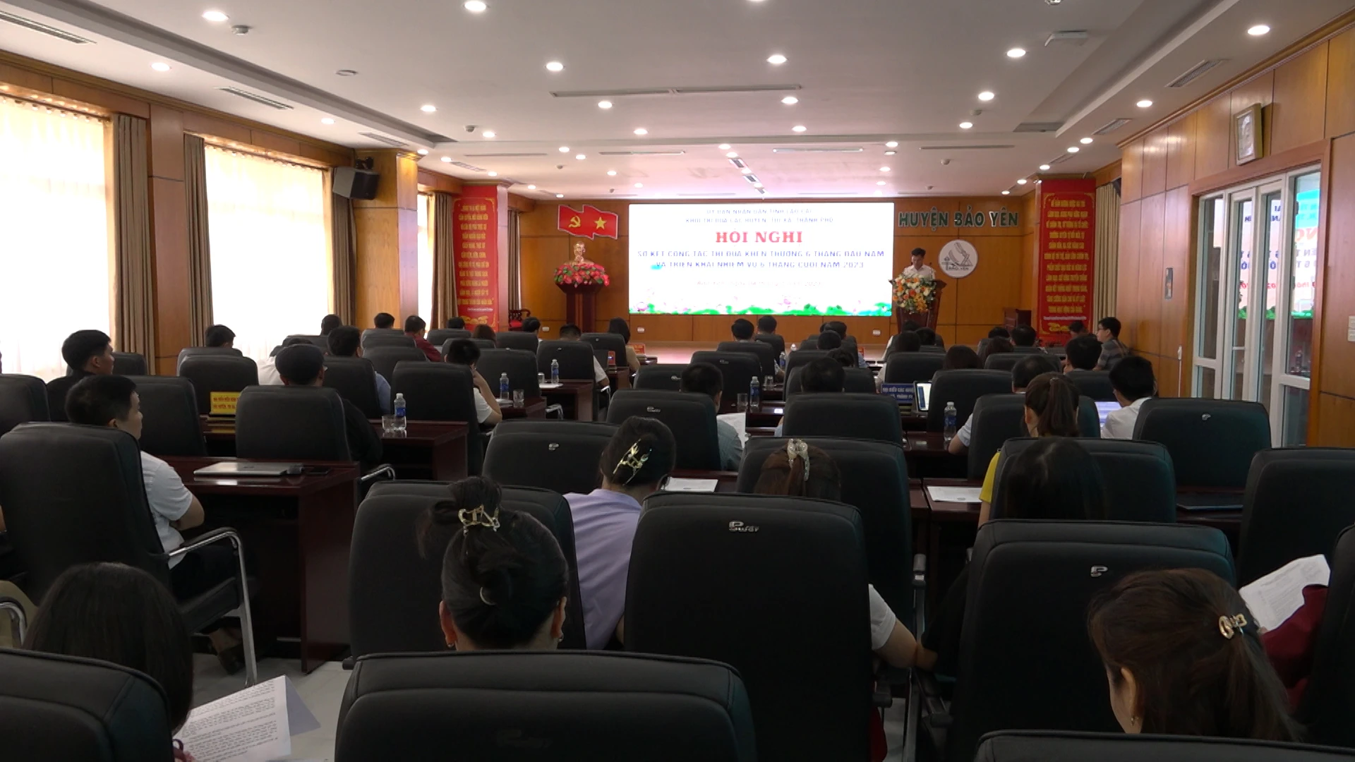 Quang cảnh hội nghị..jpg