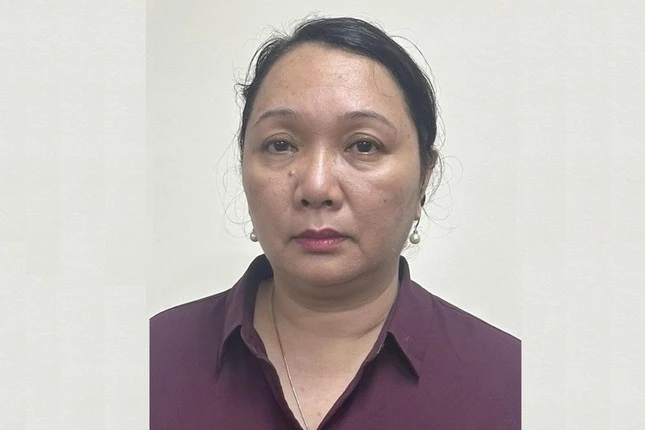 Bà Trần Bích Ngọc