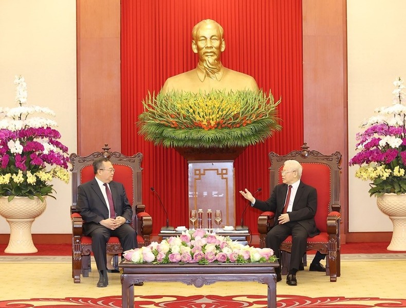 Tổng Bí thư Nguyễn Phú Trọng tiếp Trưởng Ban Liên lạc Đối ngoại Trung ương Đảng Cộng sản Trung Quốc Lưu Kiến Siêu. Tổng Bí thư Nguyễn Phú Trọng tiếp Trưởng Ban Liên lạc Đối ngoại Trung ương Đảng Cộng sản Trung Quốc Lưu Kiến Siêu.
