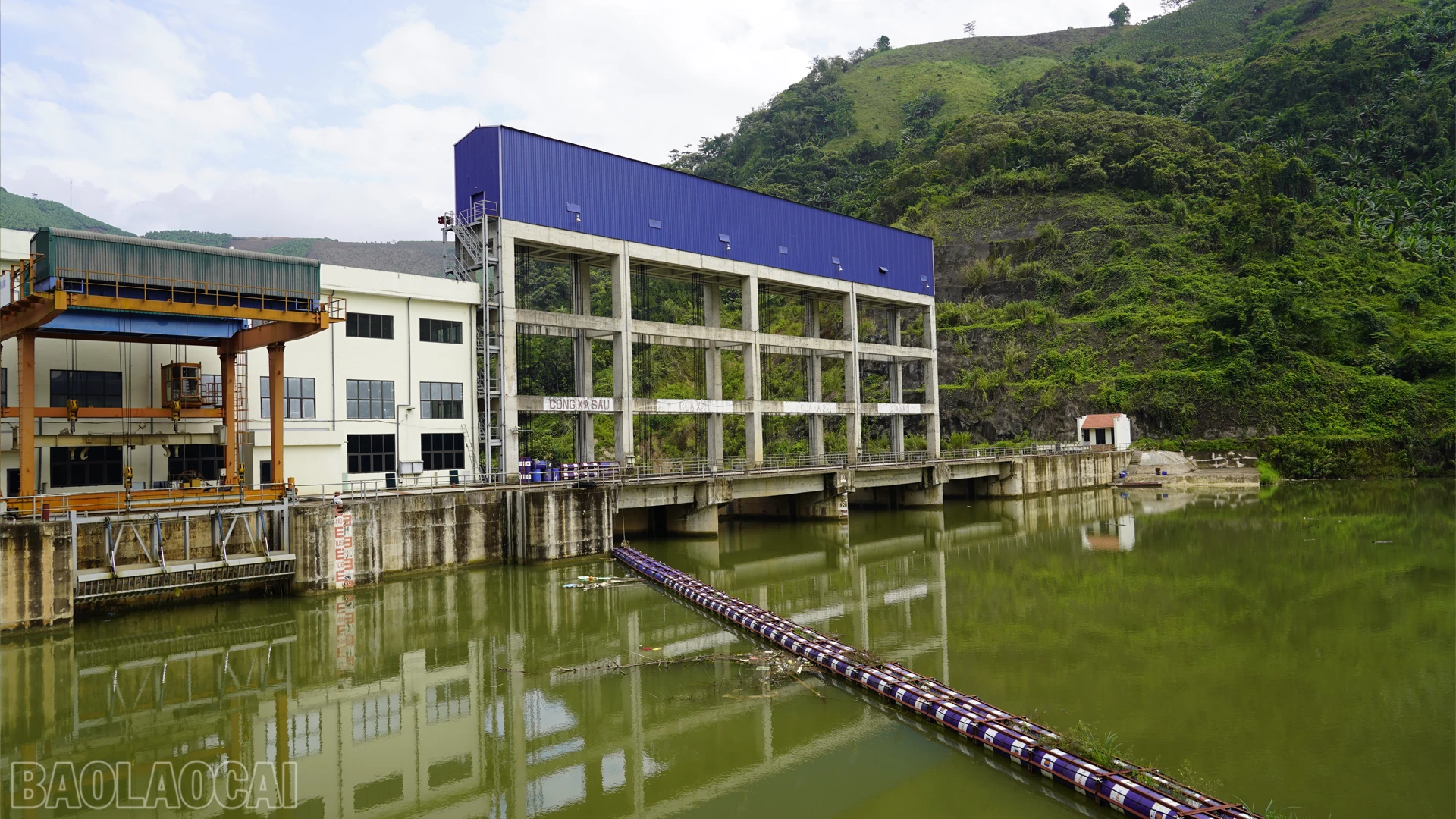 baolaocai-bl_toanf-canh-nha-may-thuy-dien.png