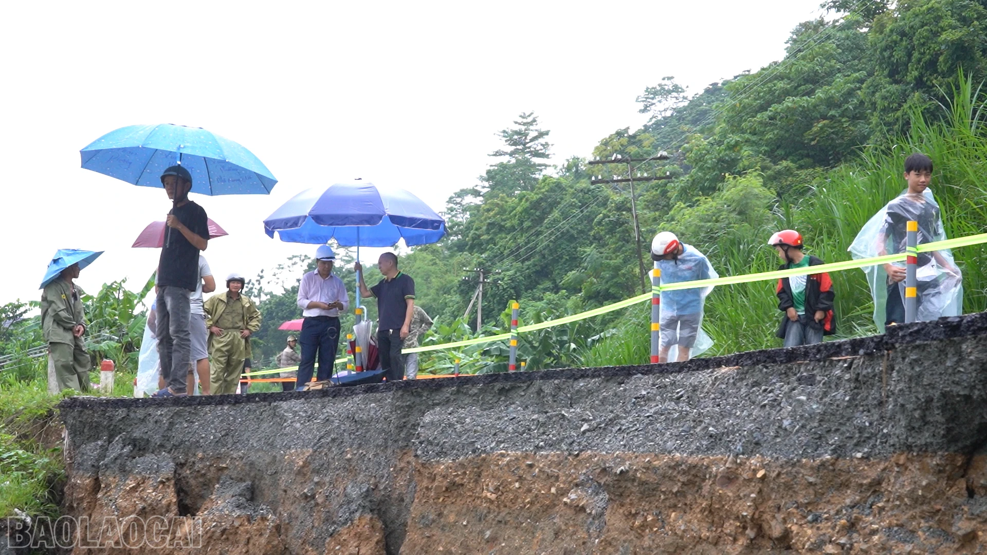 baolaocai-bl_anh-9-km-59-120-duong-tinh-161-thon-lien-ha-xa-bao-ha-sat-taluy-am-luc-23h-ngay-682026.png