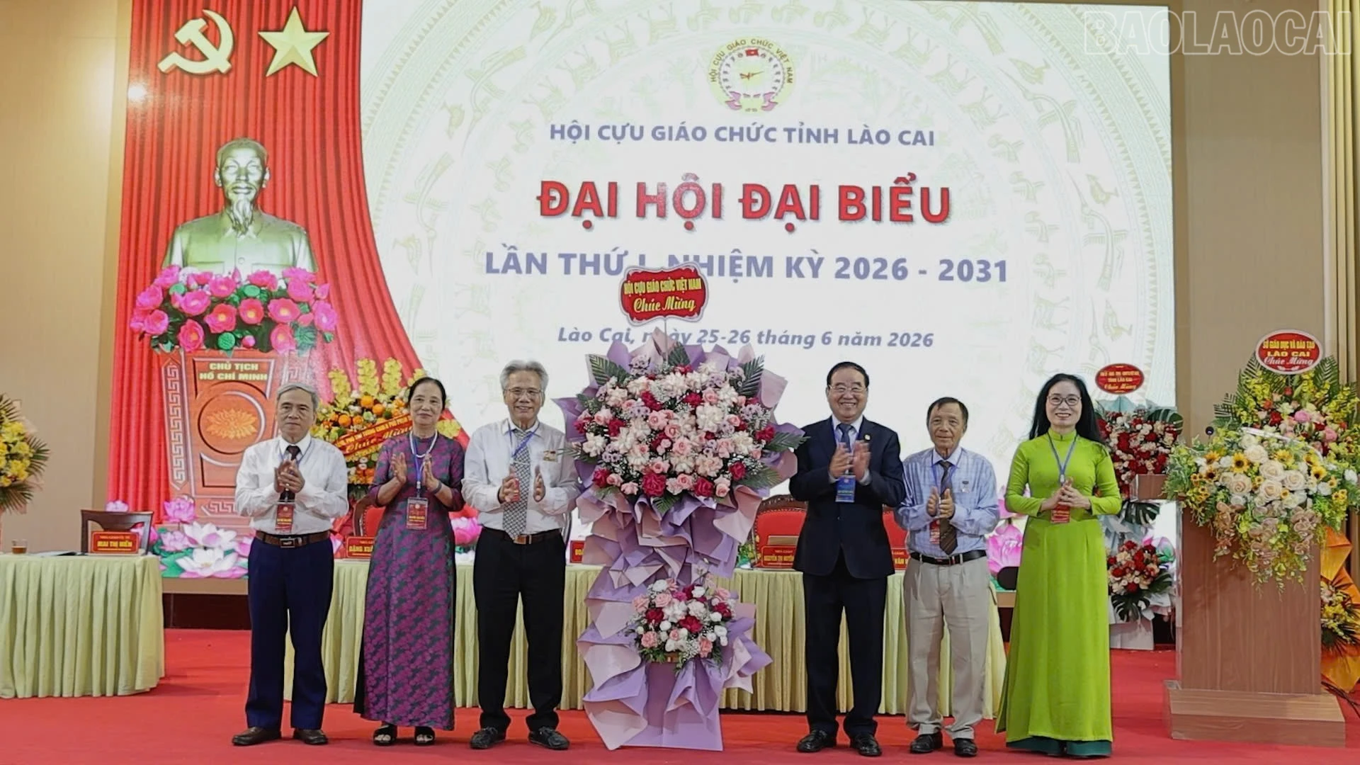 baolaocai-tr_z7977746234858-c598ed0073ad06a0796f803bf66f65eb-7531.jpg