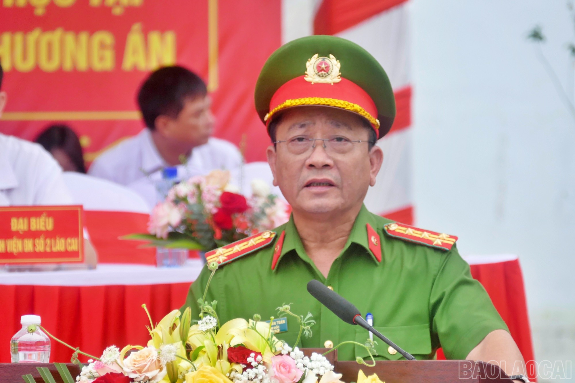 Đại tá Nguyễn Xuân Tuấn – Phó Giám đốc Công an tỉnh phát biểu tại buổi diễn tập. baolaocai-br_pc94.jpg