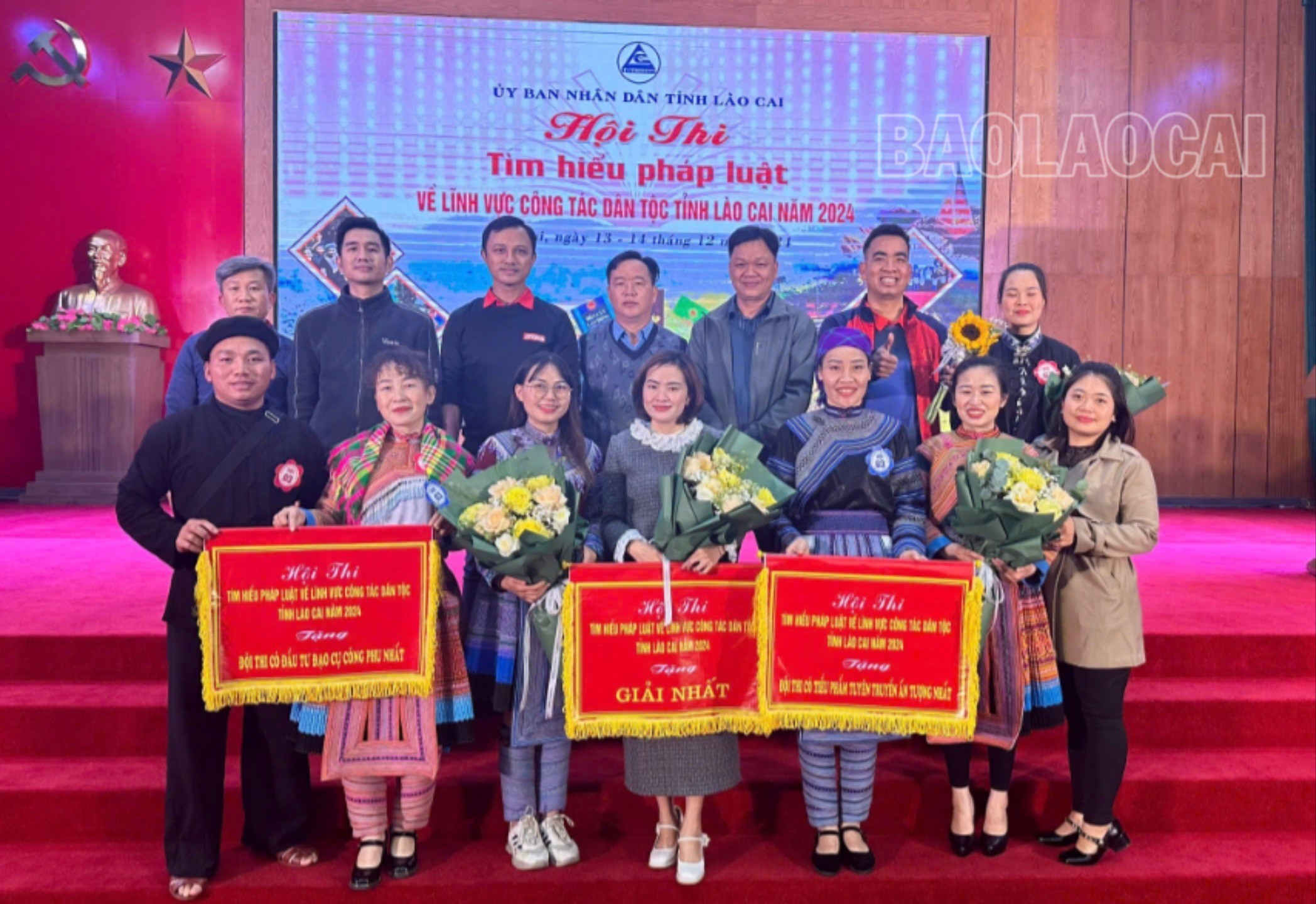 Đội thi huyện Mường Khương giành giải Nhất tại hội thi. mk2-3482.jpg