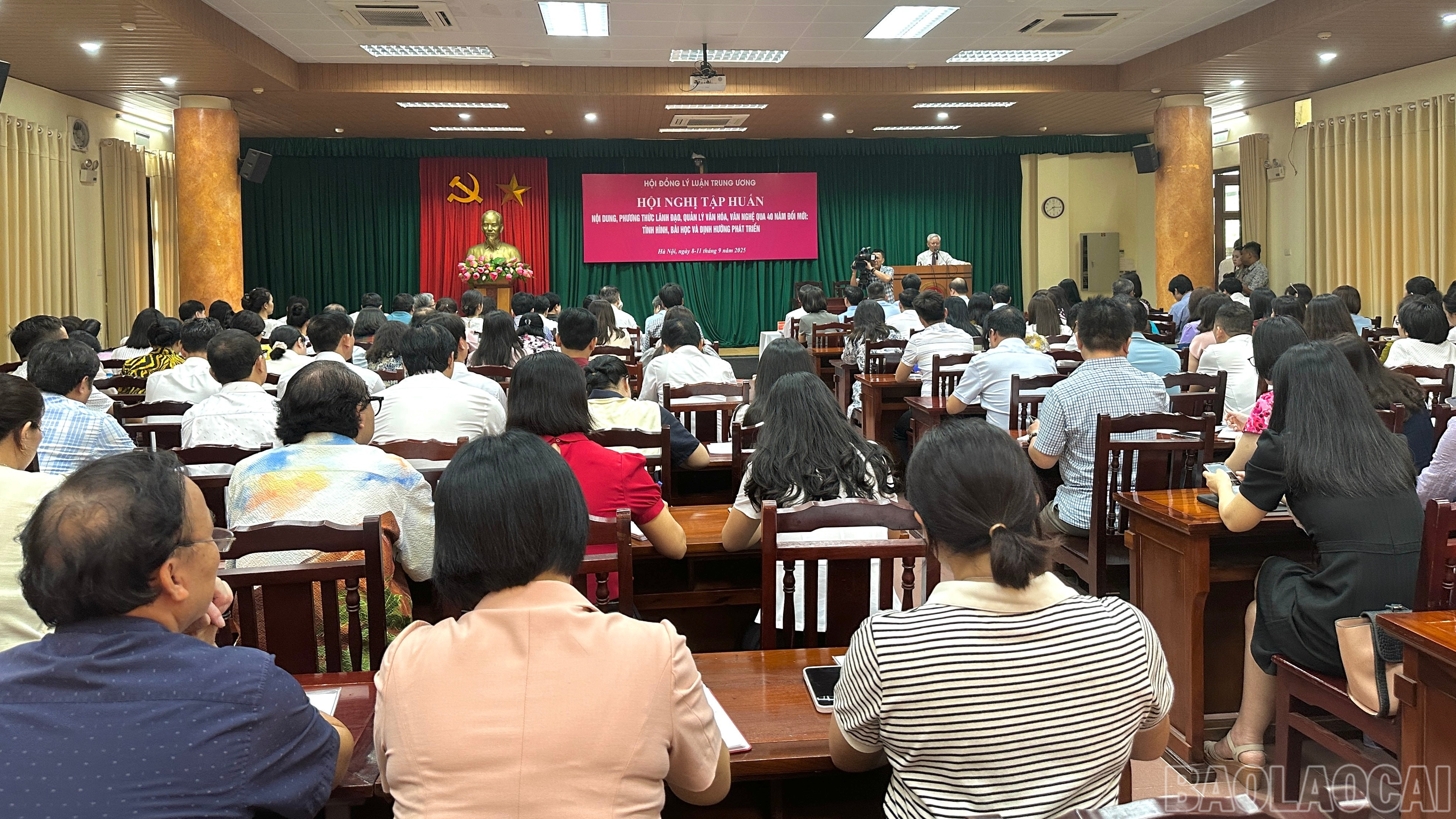 Quang cảnh hội nghị tập huấn. baolaocai-br_1000013265.jpg