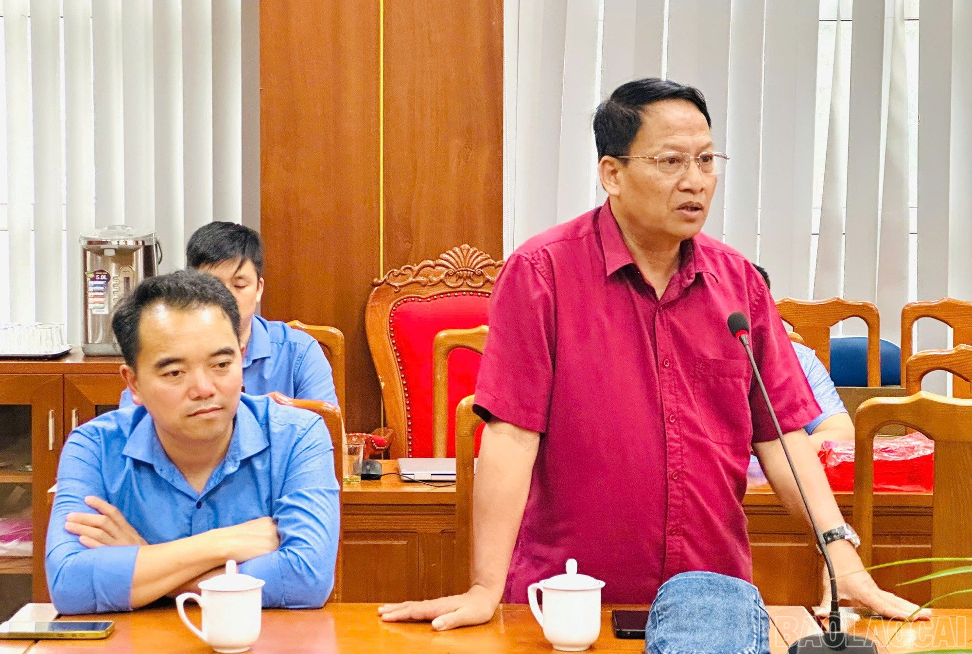 Đại diện phóng viên thường trú tại Lào Cai phát biểu tại buổi gặp mặt. baolaocai-br_gap5.jpg