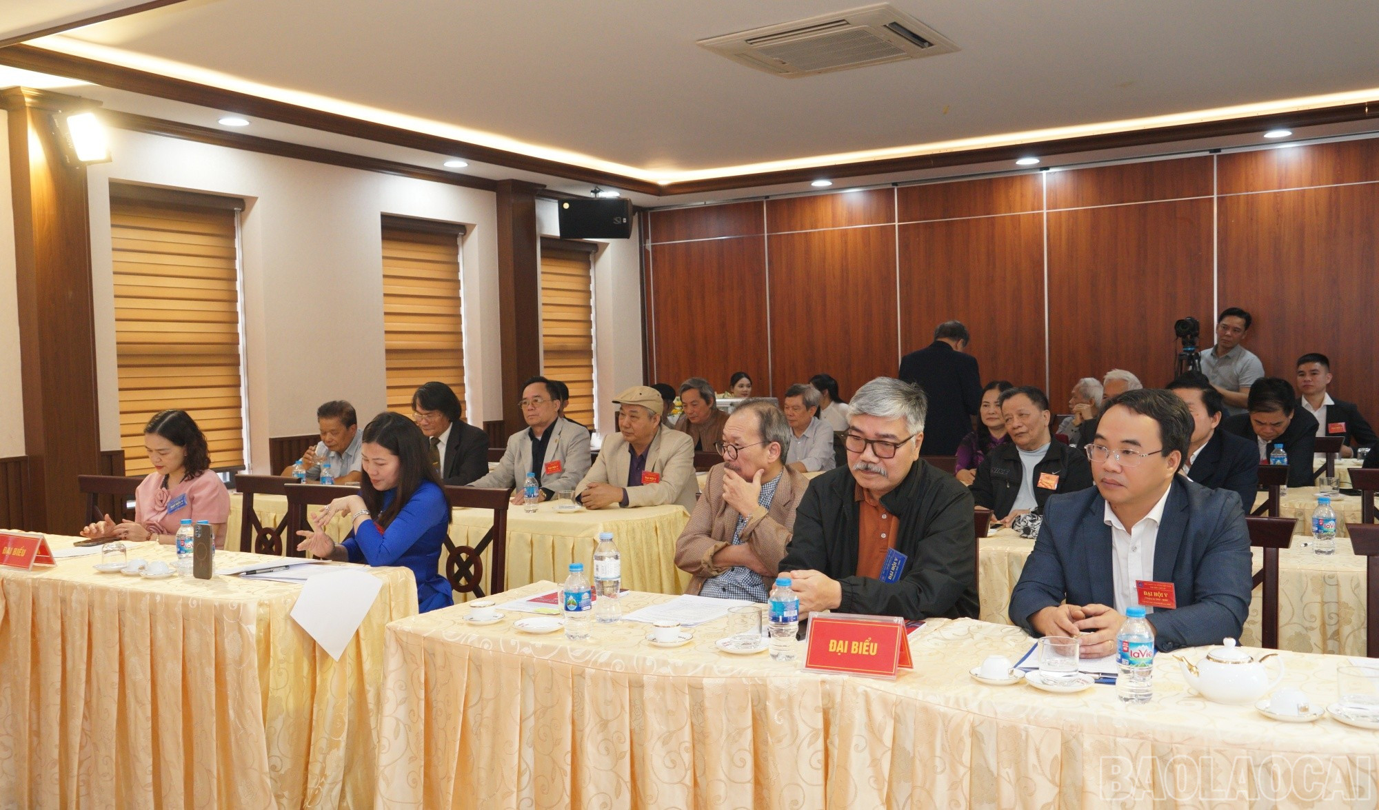 Các đại biểu dự đại hội. baolaocai-br_dtts3.jpg