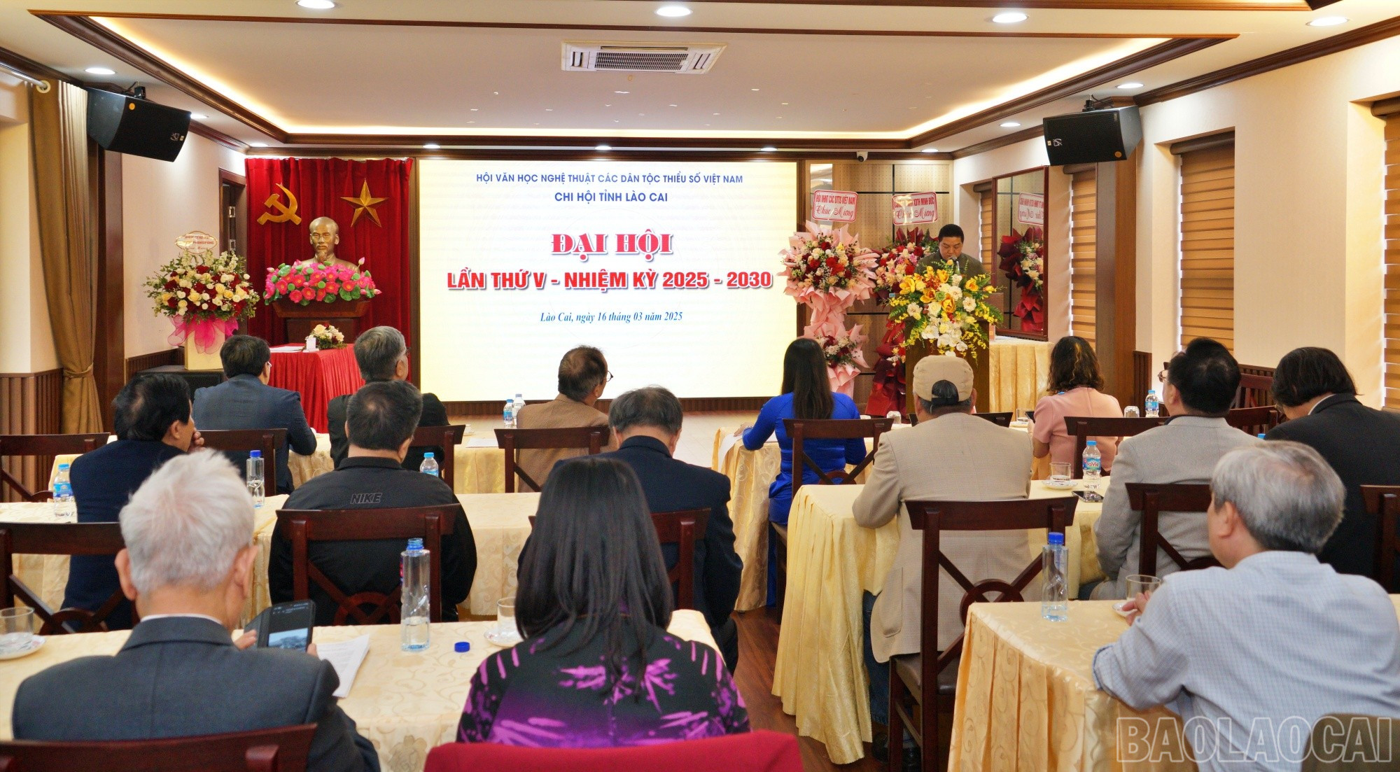 Quang cảnh đại hội. baolaocai-br_dtts2.jpg
