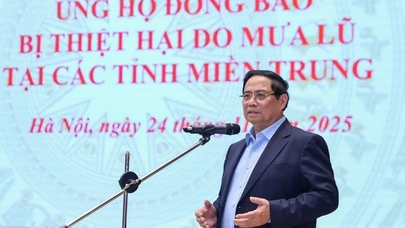 Thủ tướng: Cần nguồn lực lớn và nhiều thời gian để khắc phục hậu quả mưa lũ