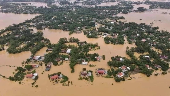 Bộ Giáo dục và Đào tạo hỗ trợ khẩn cấp giúp học sinh vùng lũ sớm trở lại trường