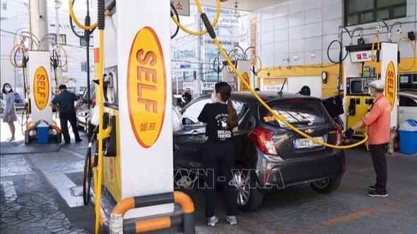 Giá dầu Brent giảm xuống dưới mức 100 USD/thùng