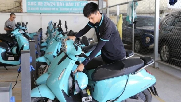 Mô hình quán cà phê kiêm trạm sạc xe điện