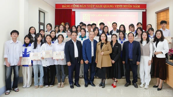 “Giữ lửa” văn chương cho thế hệ trẻ